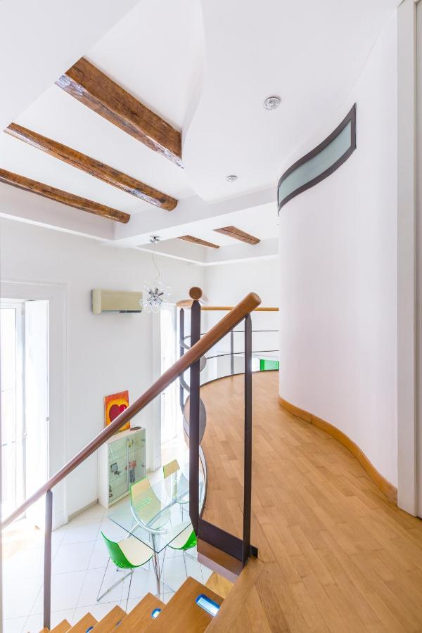 Design & Studio Duplex At National Museum Naples Exterior photo